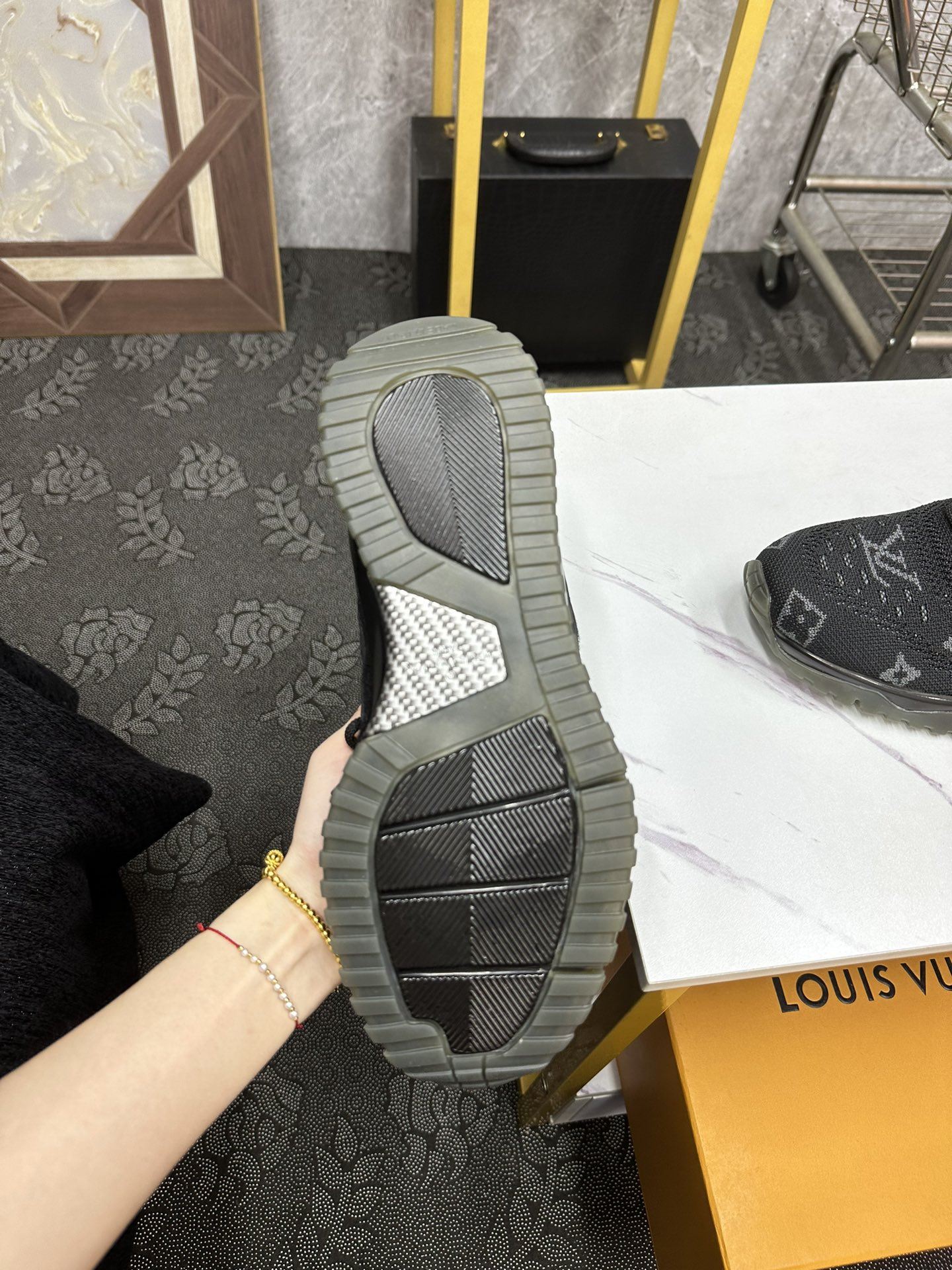 Louis Vuitton Low Shoes